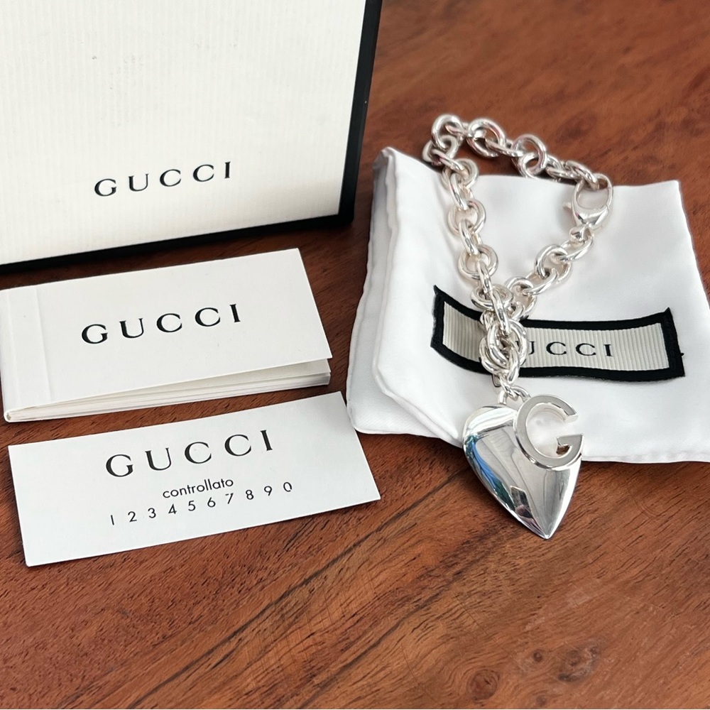 NEW GUCCI 100% Authentic GG Heart Charm Bracelet